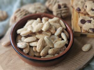 Bielkové mandle a žĺtkové cookies